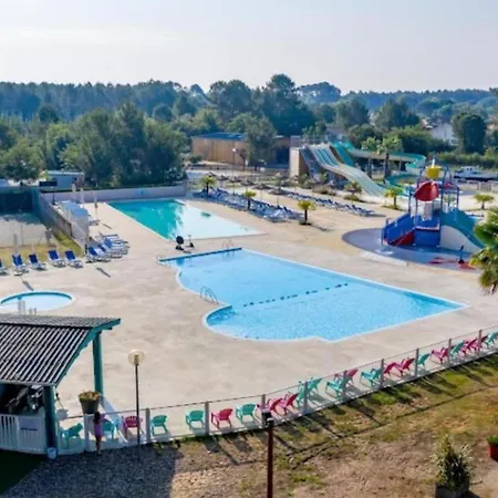 Kemping Mh 554 Salsa 2 Et 1 Salle De Bain Dans 4 Etoiles Saint-Julien-en-Born